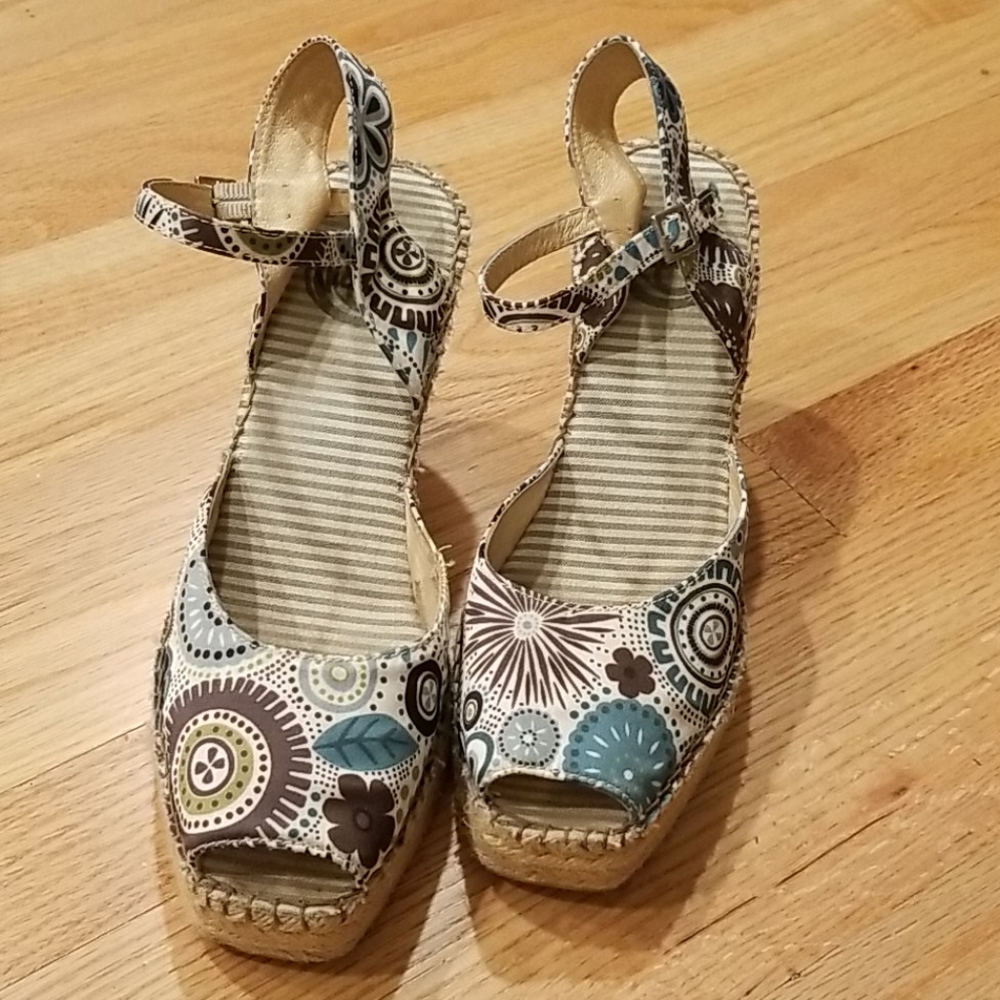 Wedge espadrilles